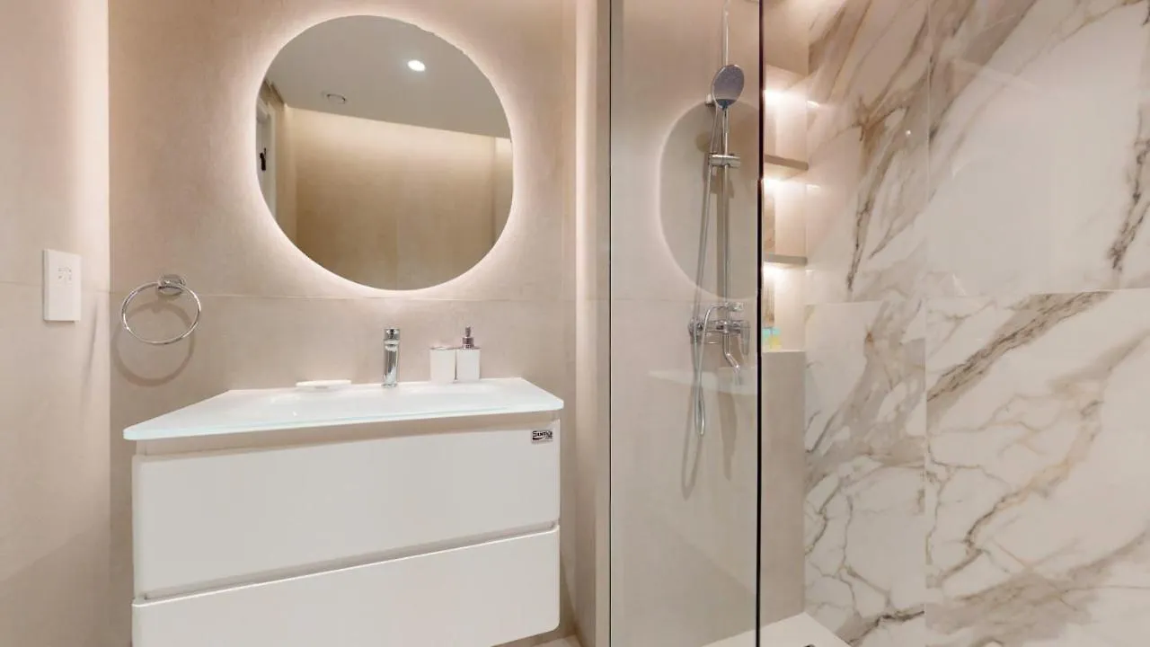 Marinascape Oceanic - Luxurious Two Bedroom Dubai