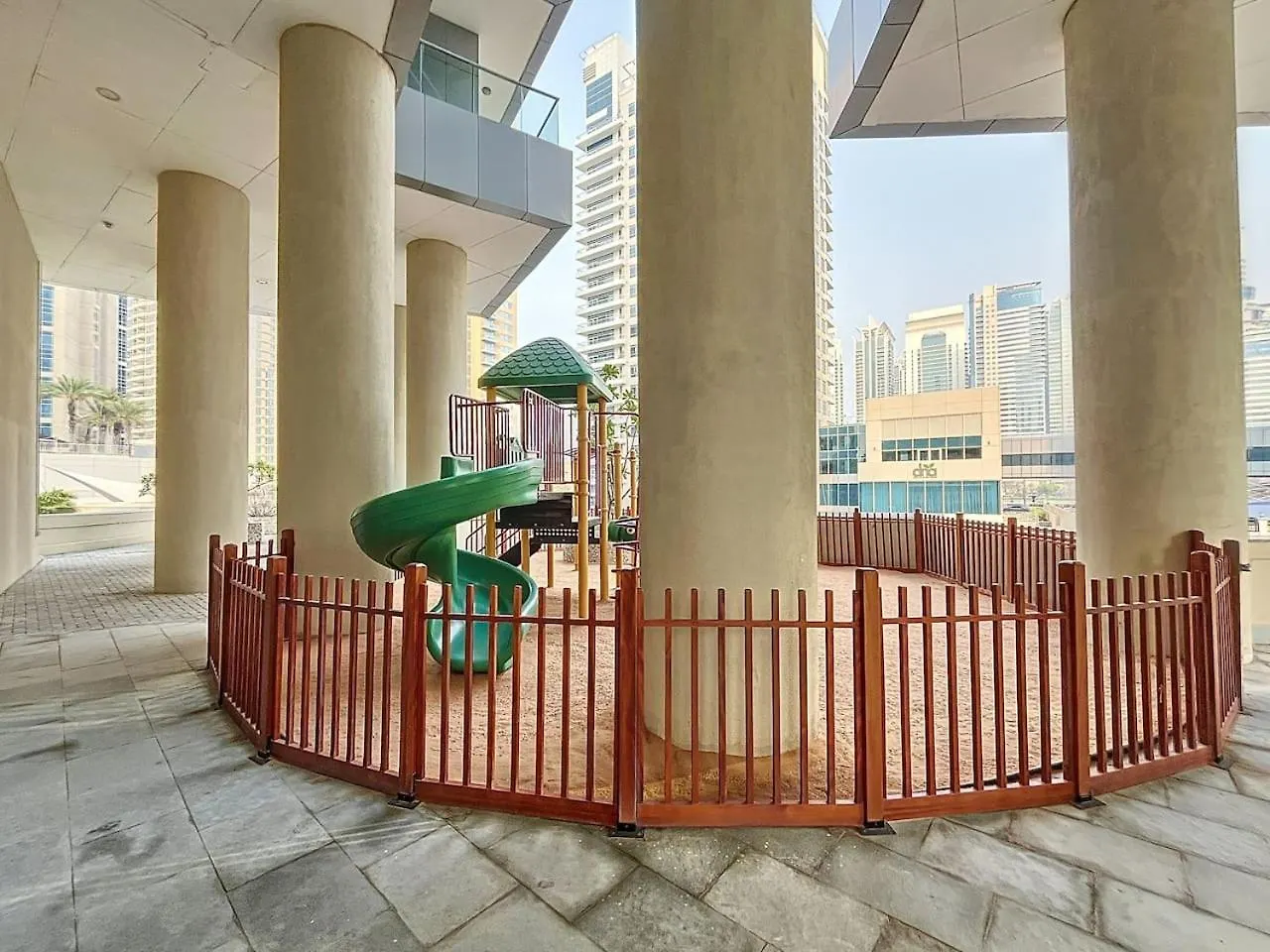 Apartment Marinascape Oceanic - Luxurious Two Bedroom Dubai